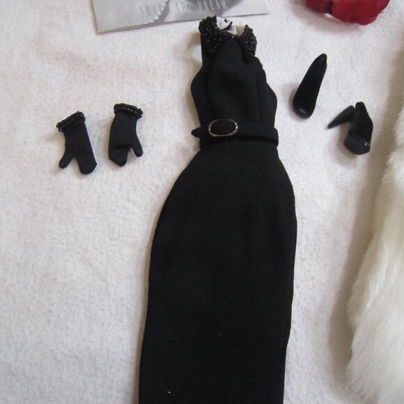 Ashton Drake Gene Marshall Embassy Luncheon Outfit, for 16" Fashion Doll - Picture 3 of 8